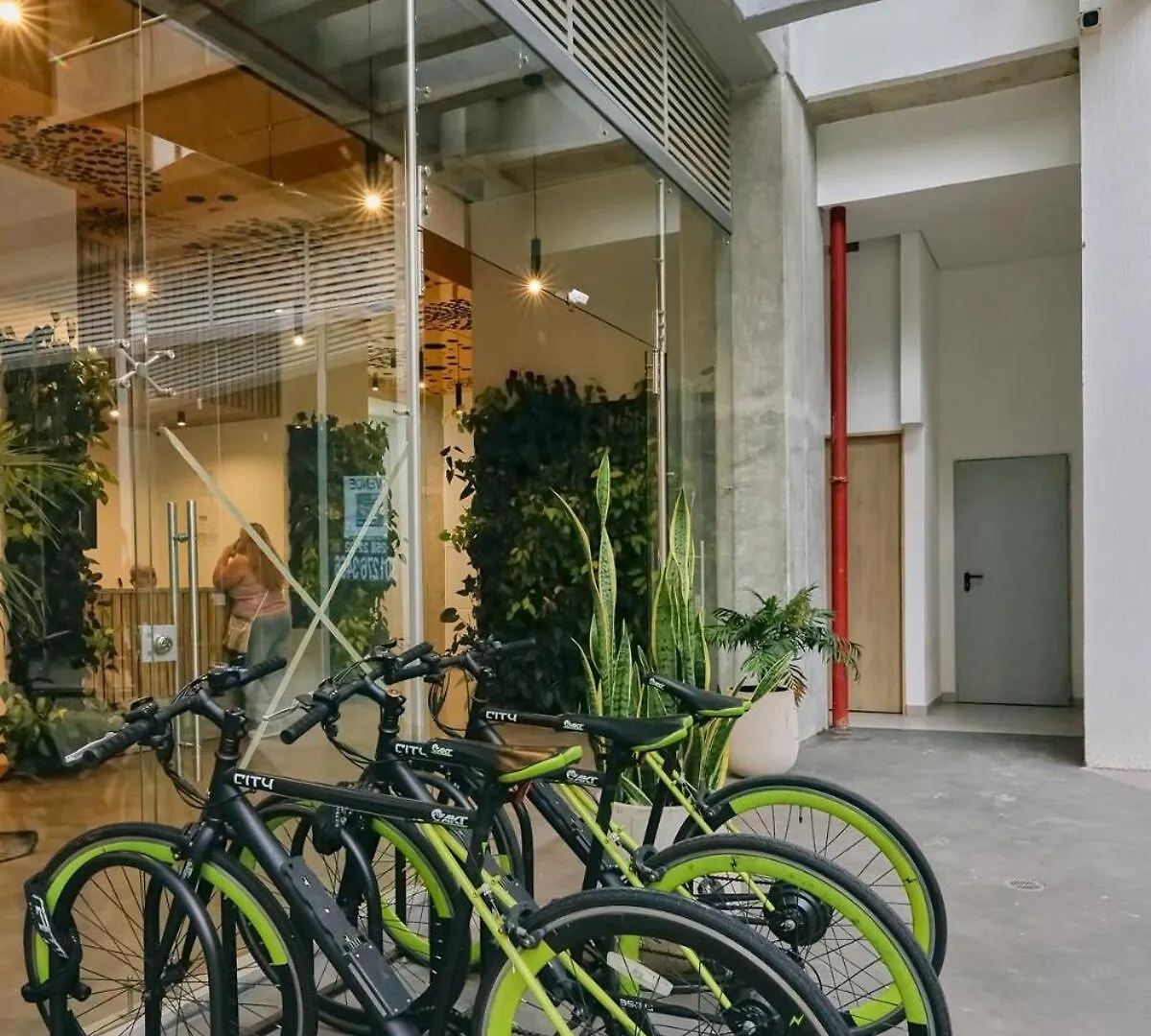 Modern Skyline Suite -Wifi, Gym, 24Hr Security Medellín 0*,  Colombia