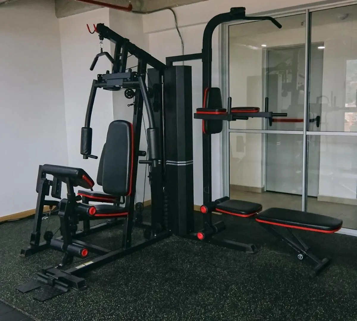 Modern Skyline Suite -Wifi, Gym, 24Hr Security Medellín Appartamento