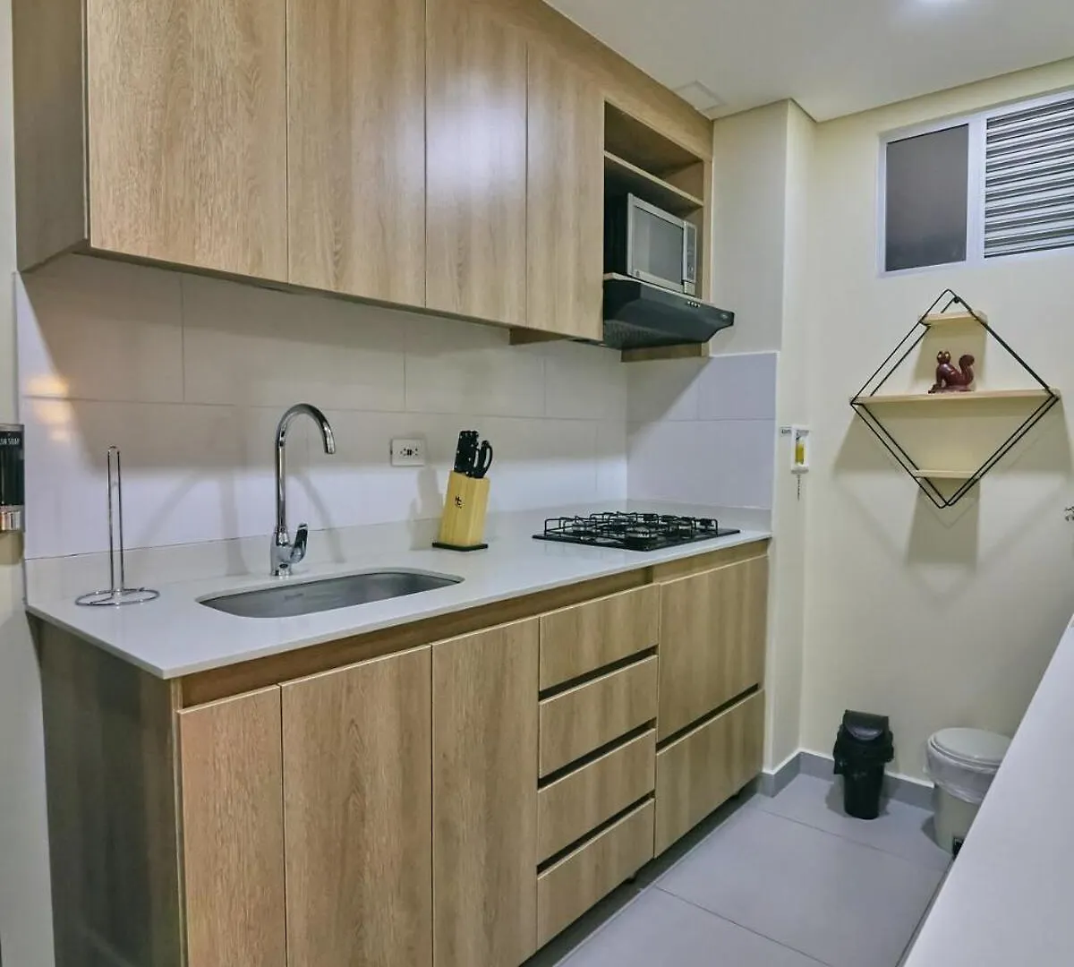 Modern Skyline Suite -Wifi, Gym, 24Hr Security Medellín