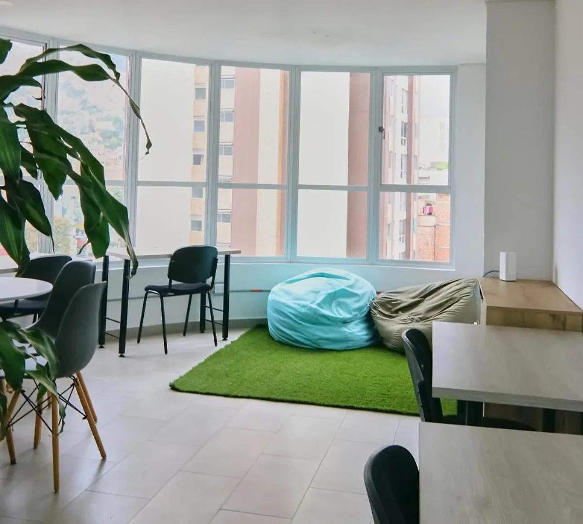 Modern Skyline Suite -Wifi, Gym, 24Hr Security Medellín 0*,