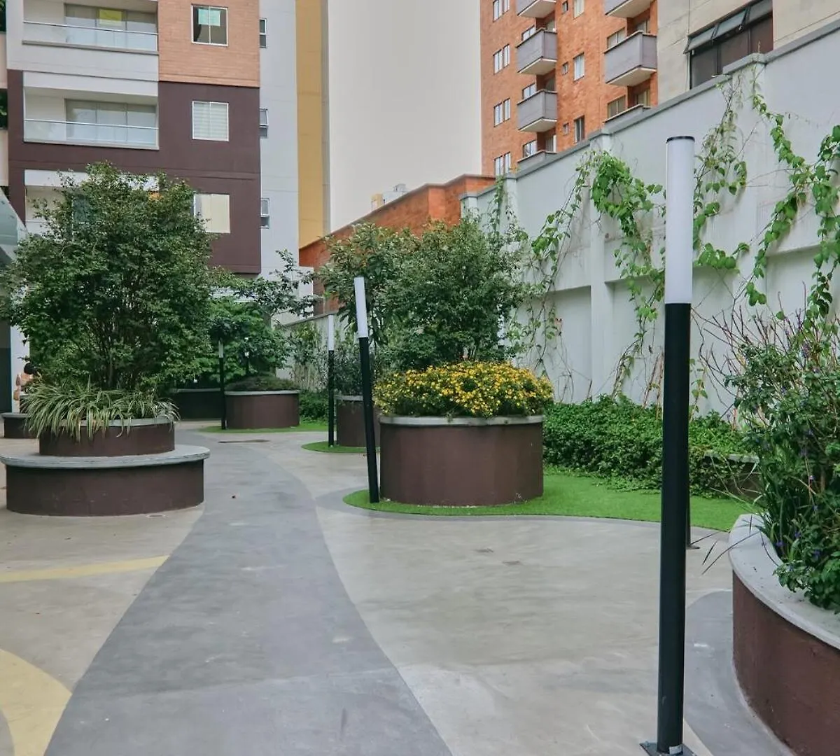 Modern Skyline Suite -Wifi, Gym, 24Hr Security Medellín 0*,  Colombia