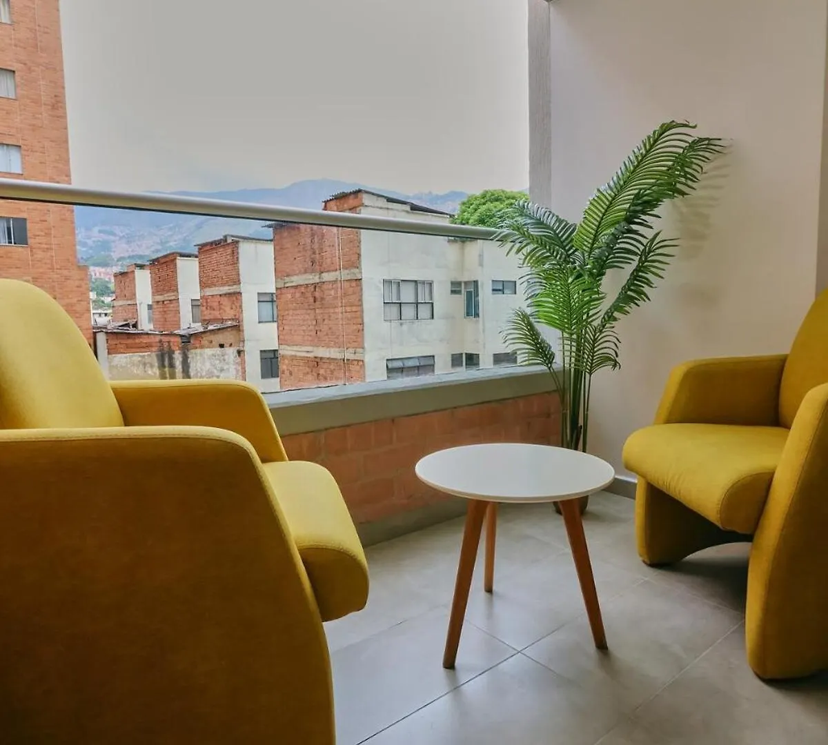 Modern Skyline Suite -Wifi, Gym, 24Hr Security Medellín Appartamento